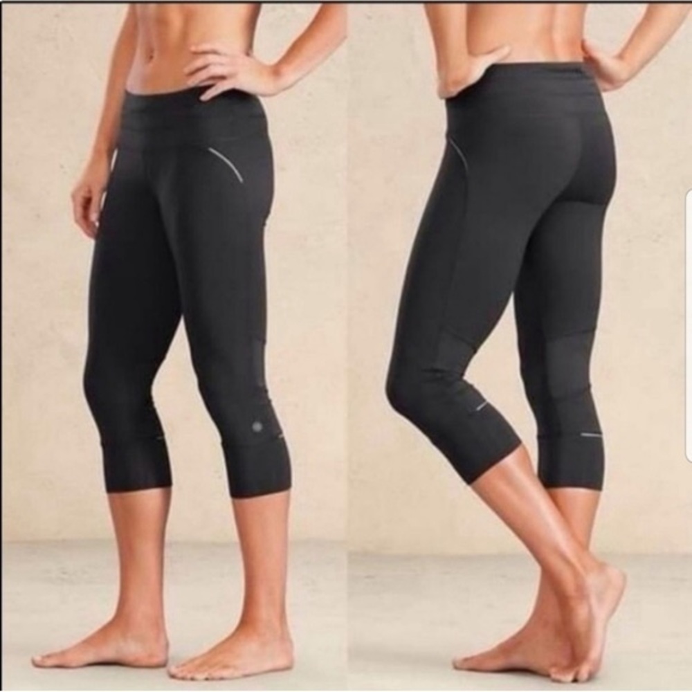 Athleta Relay Capri Reflective Workout Tights- XS